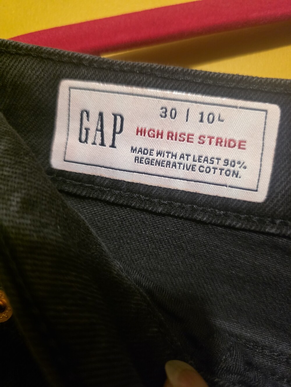 GAP Wide-Leg High-Rise Jeans — Black - Picture 5 of 5